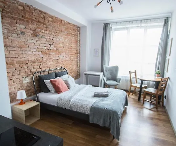 Lion - Silver كراكوفيا